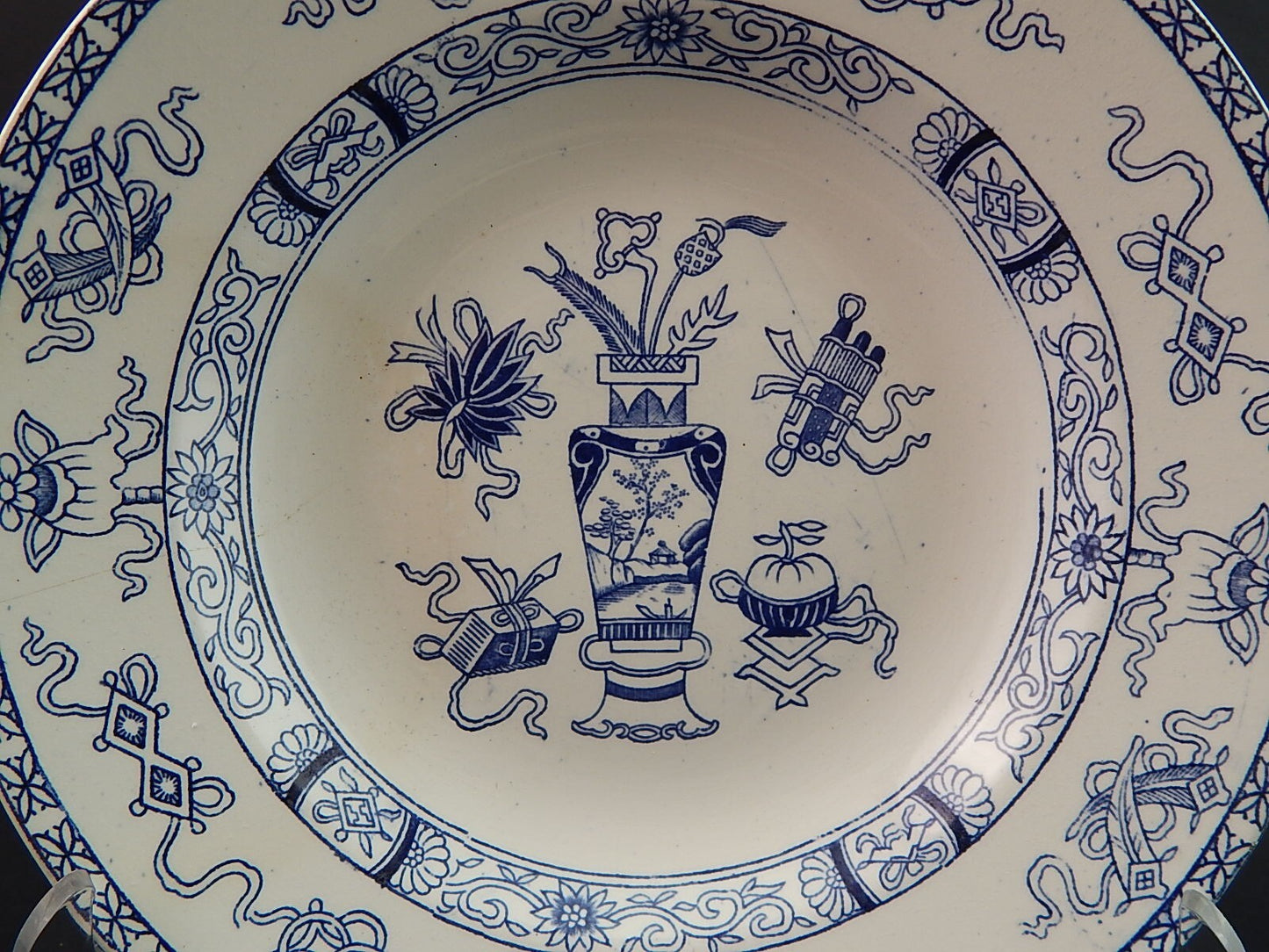 ANTICO PIATTO FONDO SOCIETA' CERAMICA MAESTRICHT MADE IN HOLLAND DECORO POTICHE