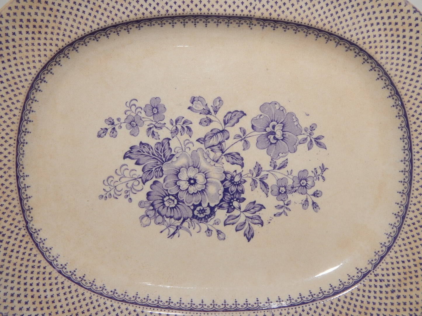 ANTICO VASSOIO CERAMICA STAFFORDSHIRE PRIMAVESI 1860 ERMINE BORDER VIOLA #