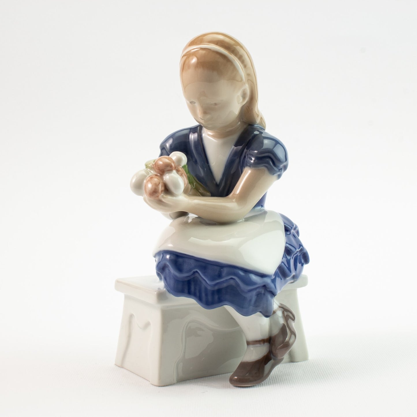 STATUINA PORCELLANA ROYAL COPENHAGEN BING&GRONDAHL "I Fiori di Ida" 2298 15x9x9