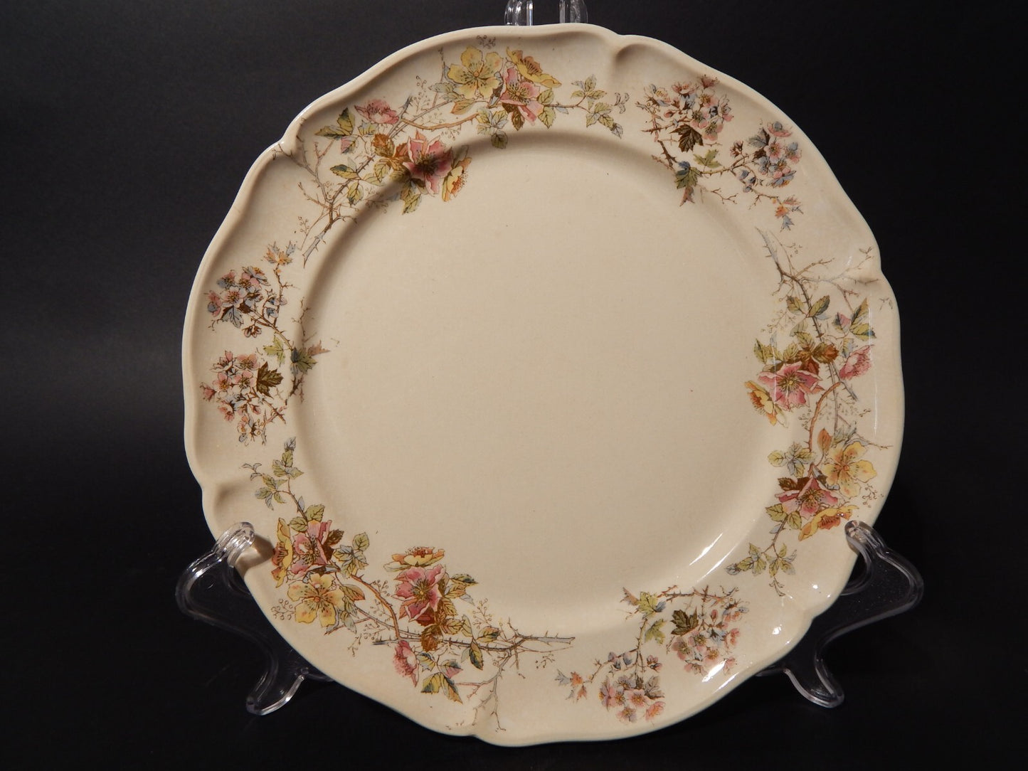 ANTICO RARO PIATTO CERAMICA VILLEROY&BOCH METTLACH DI FINE 1800 CM. 24,5