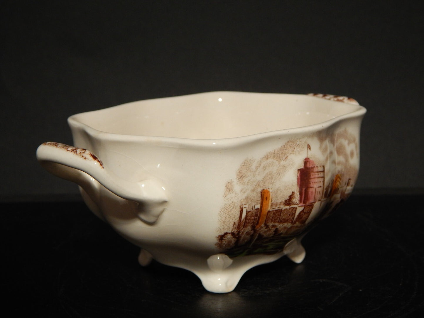 RETRO' ZUCCHERIERA PORCELLANA JOHNSON BROS ROYAL HOMES OF BRITAIN WINDSOR CASTLE