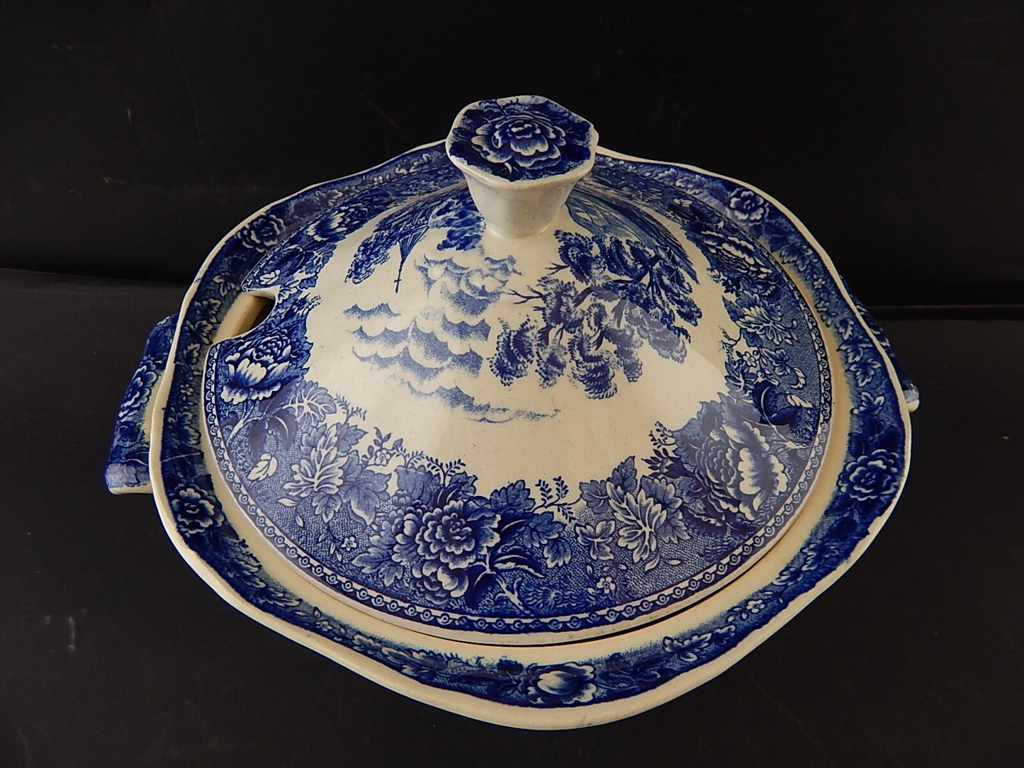 ANTICA ZUPPIERA CENTROTAVOLA PORCELLANA ARABIA FINLANDIA ANNI '30 BIANCA E BLU