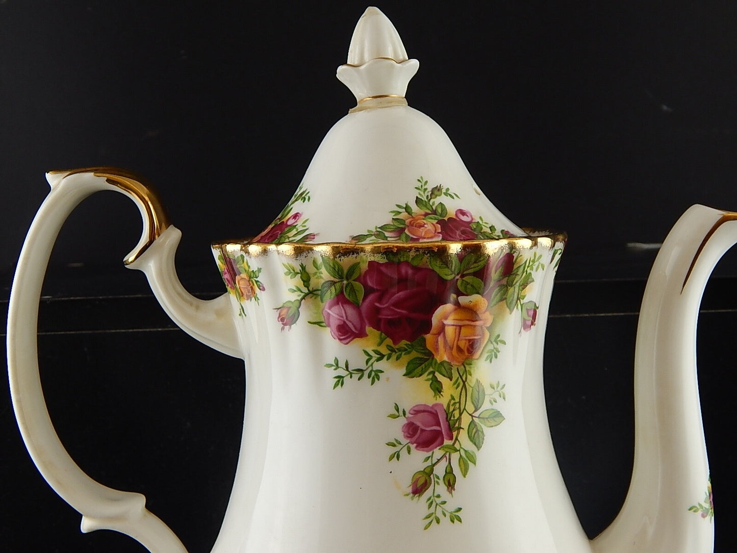 PORCELLANA ROYAL ALBERT VINTAGE TEIERA CAFFETTIERA OLD COUNTRY ROSES DIFETTO