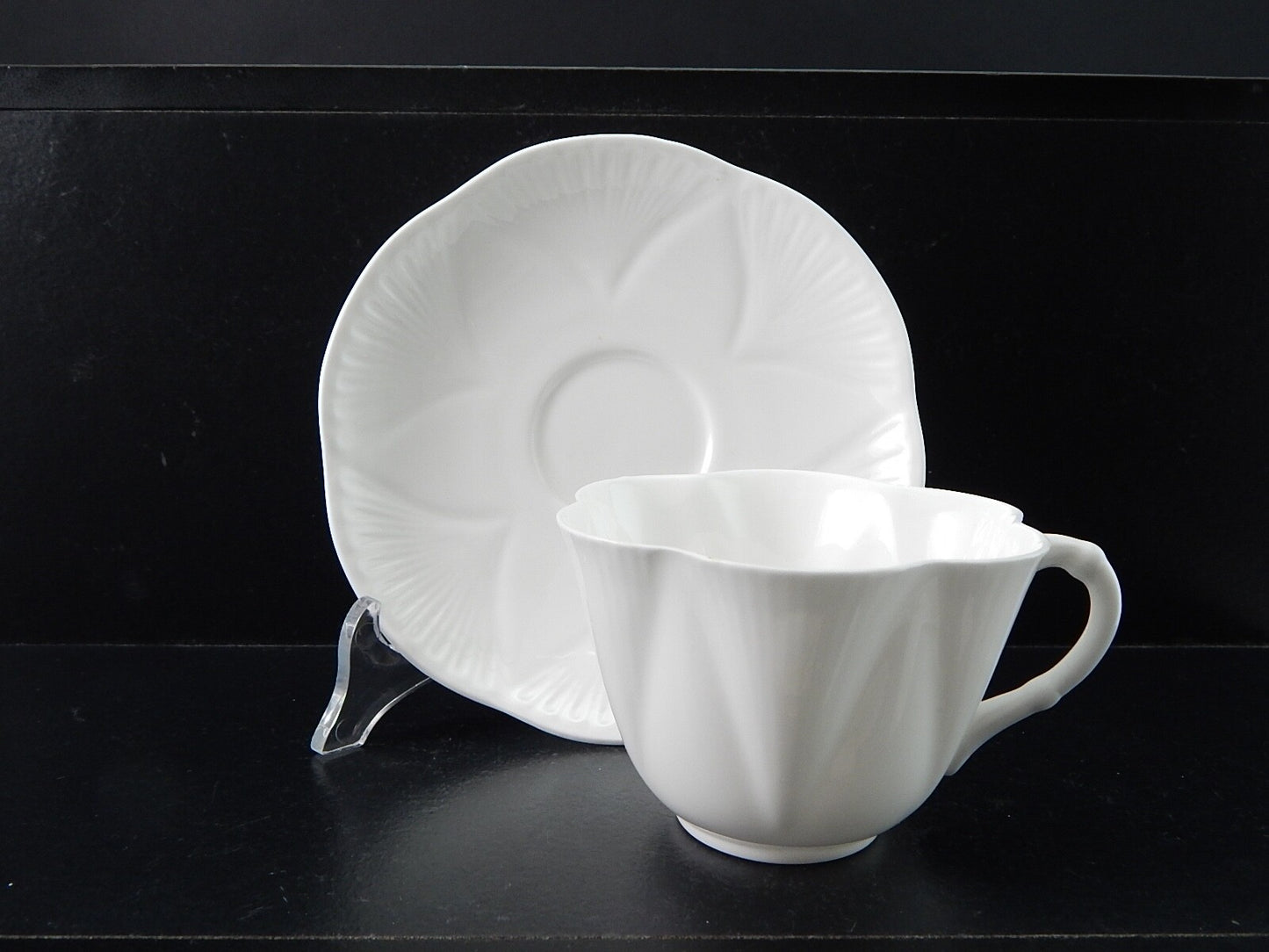 ANTICA PORCELLANA BIANCA TAZZA TE' FINE BONE CHINA SHELLEY MADE IN ENGLAND ##