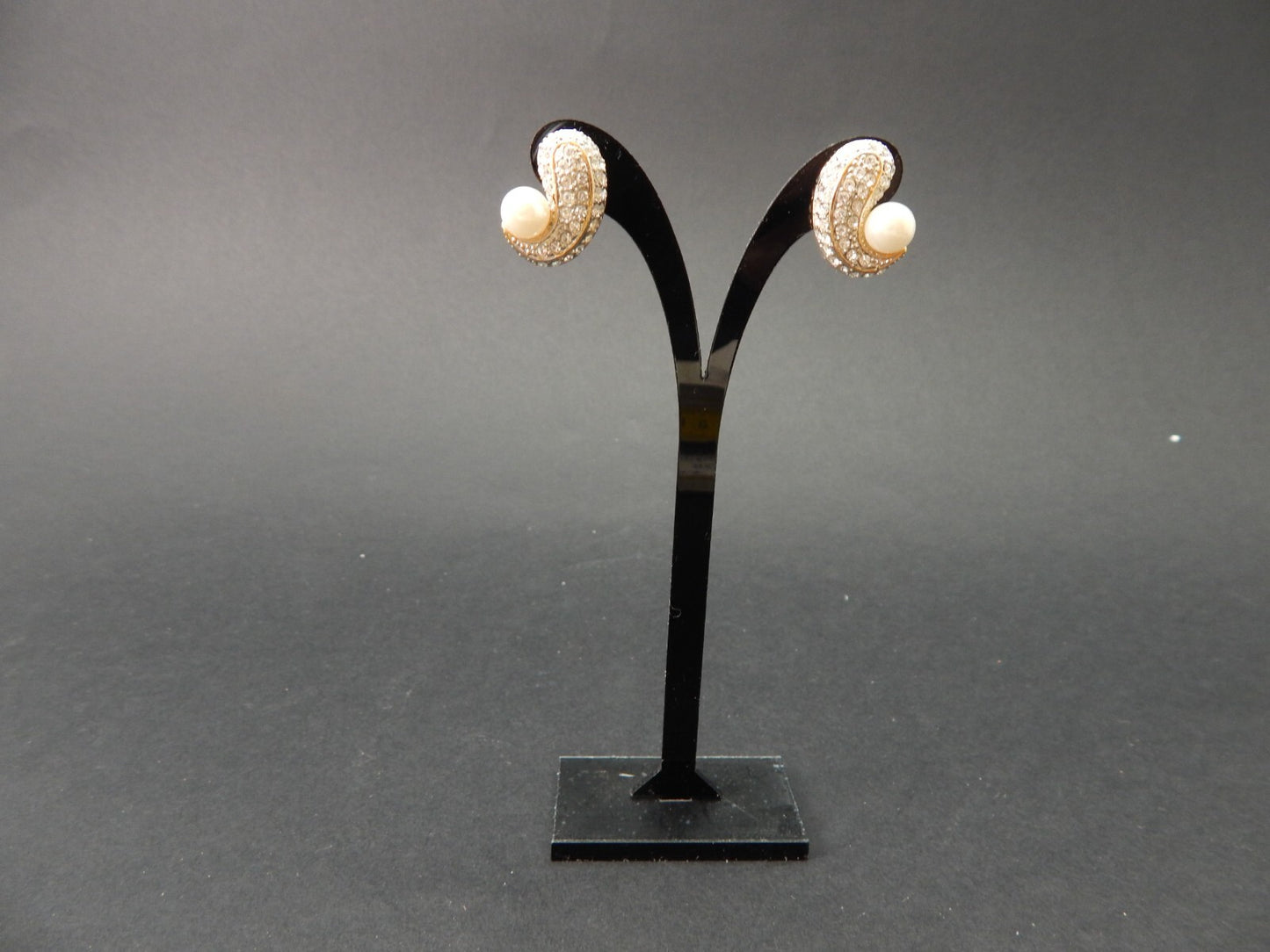 VINTAGE BIJOUX GIOIELLI ORECCHINI DORATI CON PERLE E CRISTALLI ANNI '70