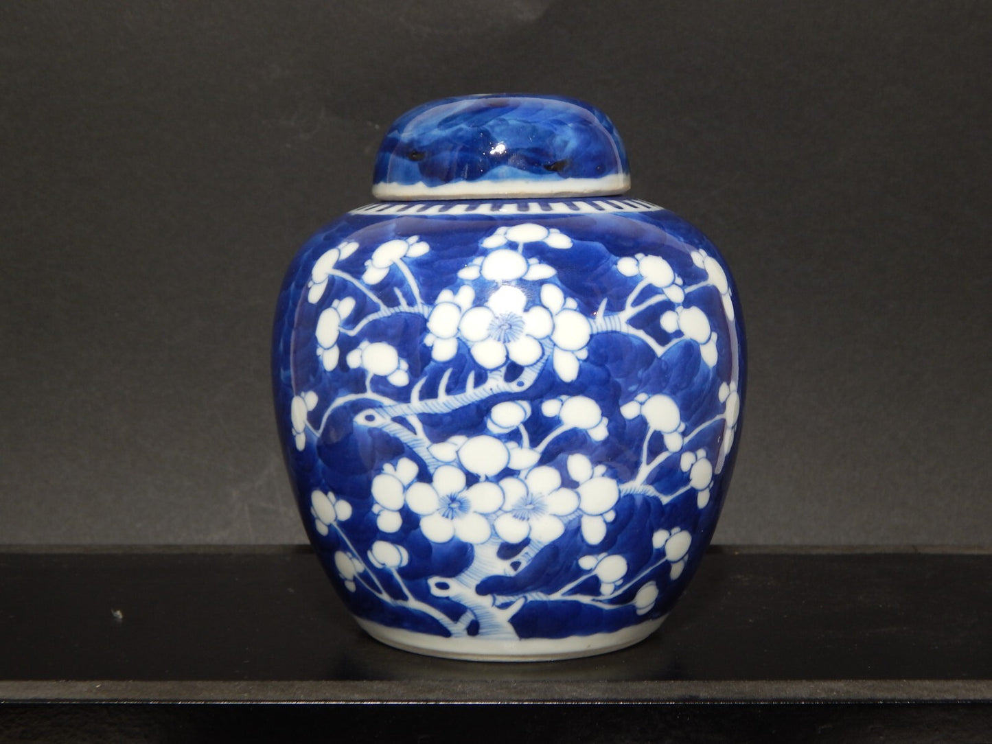 ANTICO ORIENTALE VASO URNA PORCELLANA CINESE GINGER JAR BIANCO BLU FIORI PRUNO