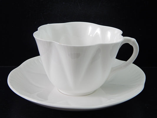 ANTICA PORCELLANA BIANCA TAZZA TE' FINE BONE CHINA SHELLEY MADE IN ENGLAND ##