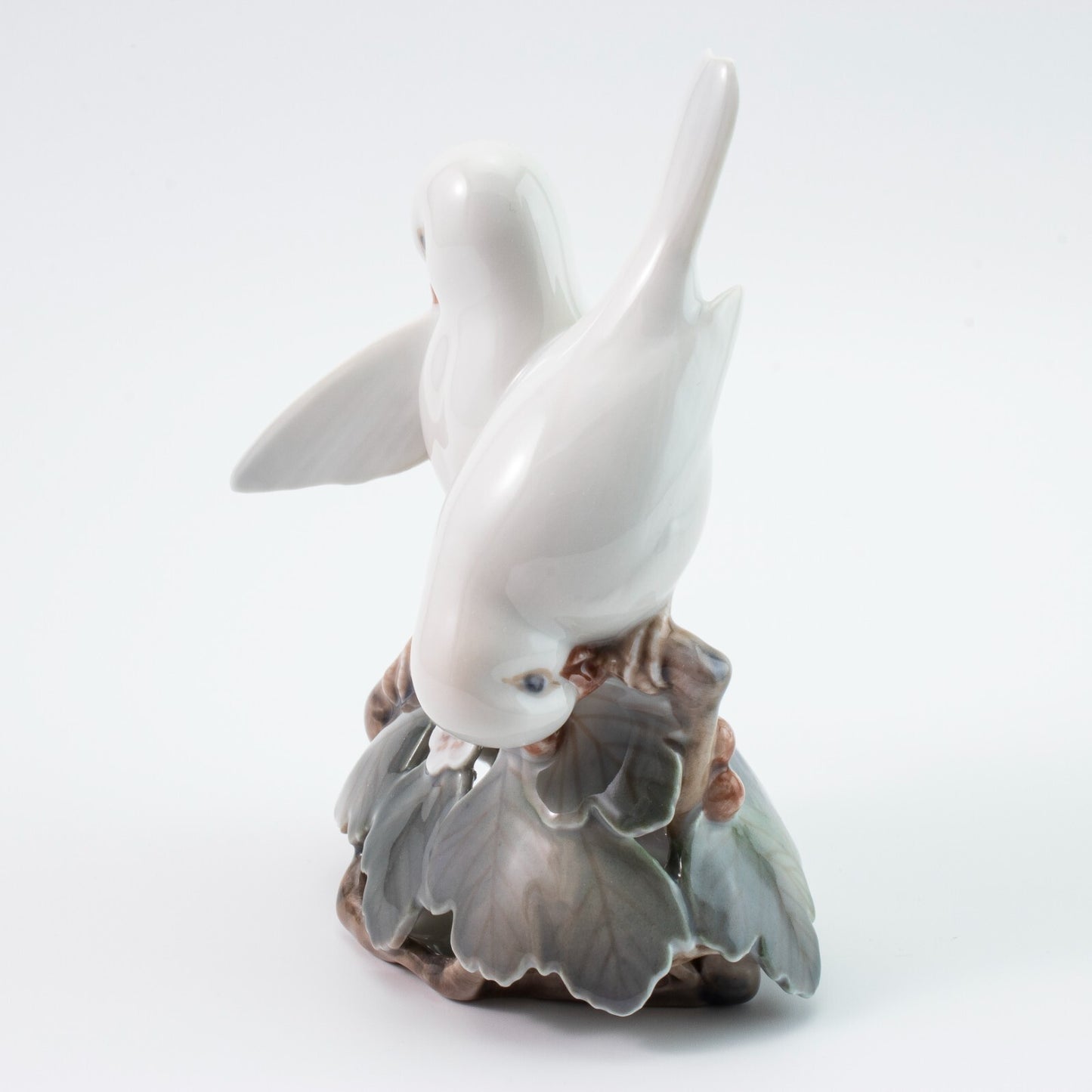 STATUINA PORCELLANA ROYAL COPENHAGEN "Piccioncini" COD 402 CM 13x10x7