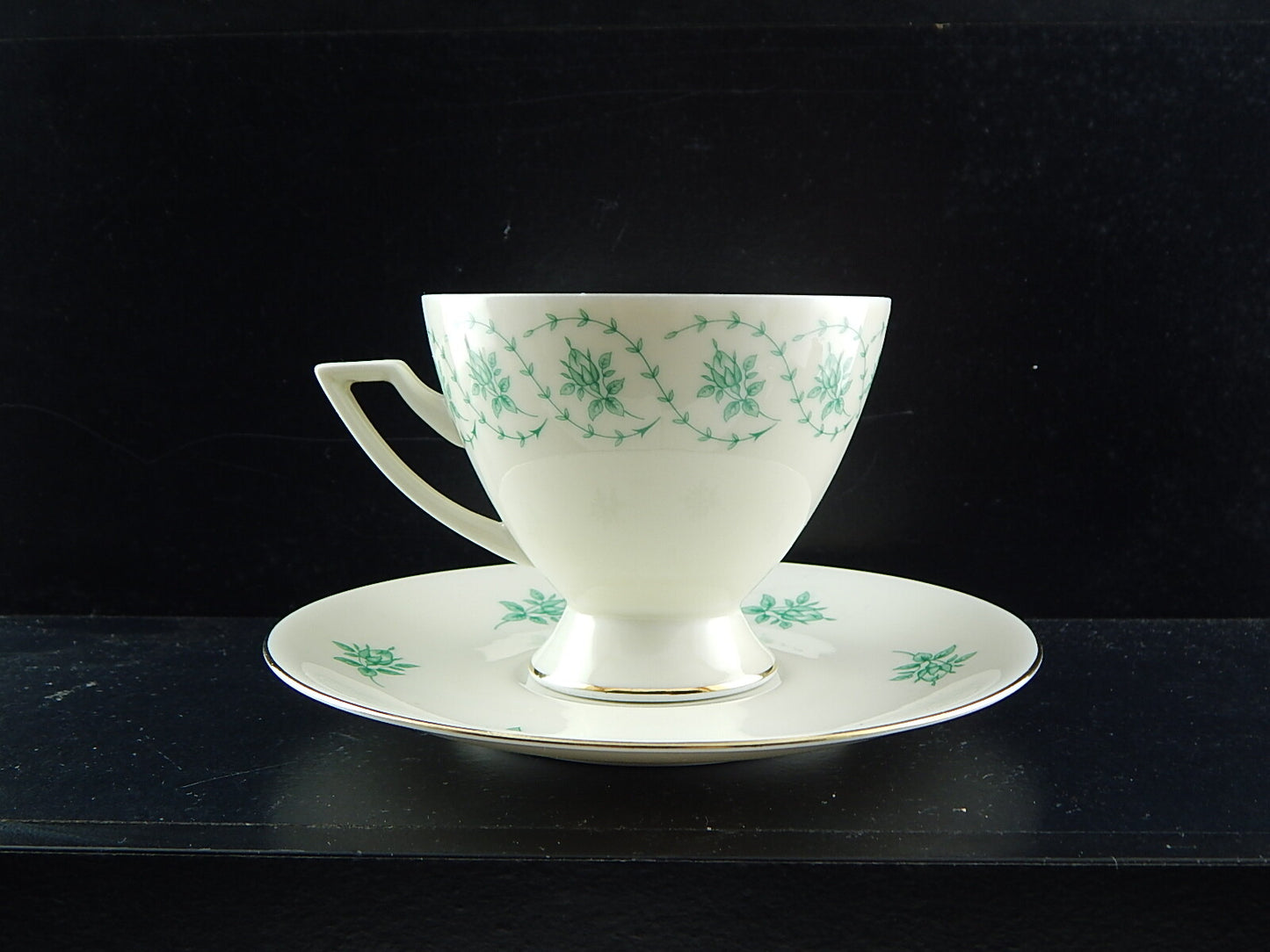 ANTICO SERVIZIO DA TÈ IMPERO PORCELLANA AVORIO E VERDE JAEGER&CO BAVARIA