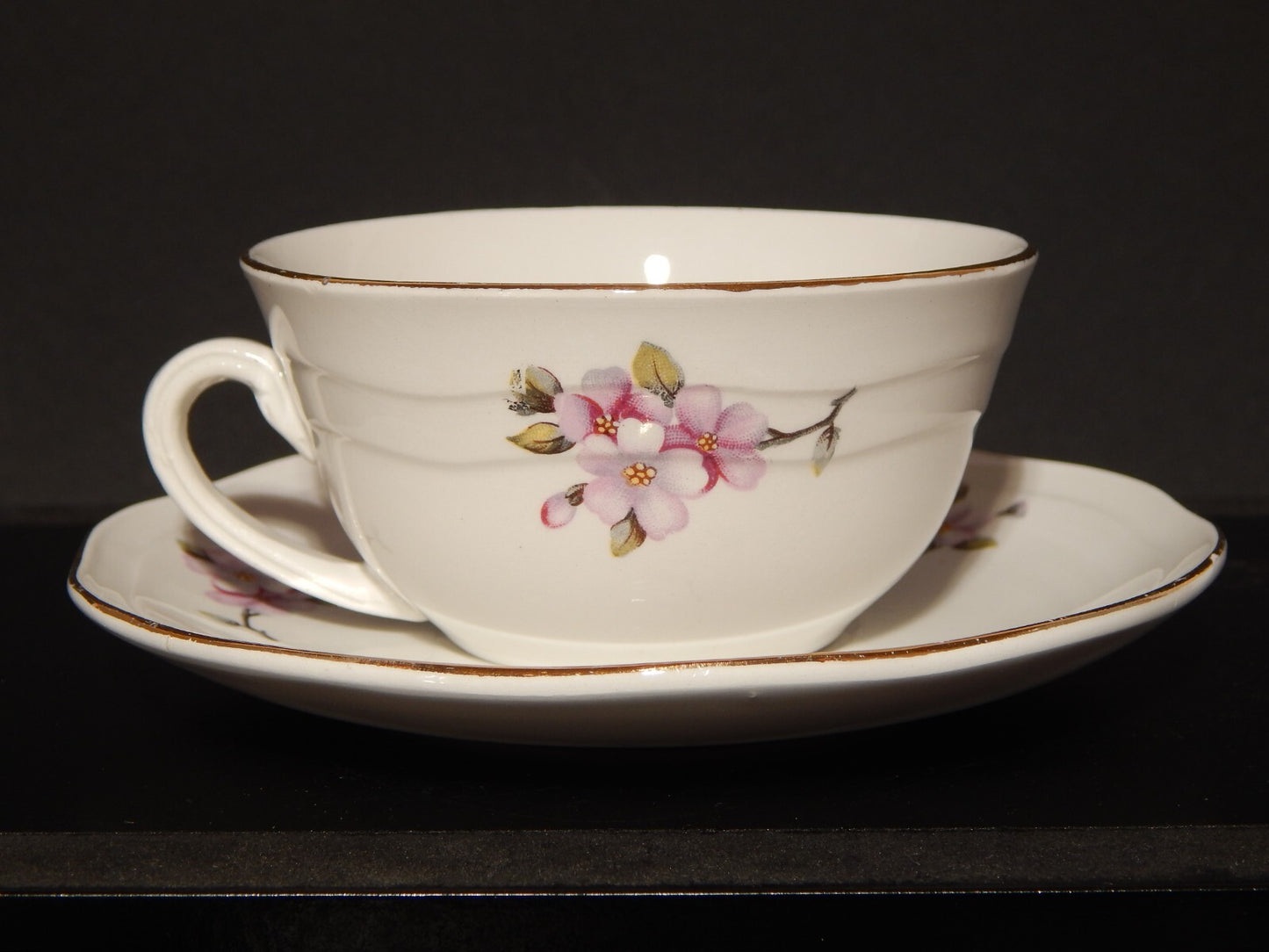 MODERNARIATO TAZZA TE' SOCIETA' CERAMICA ITALIANA LAVENO DECORO FIORI DI PESCO