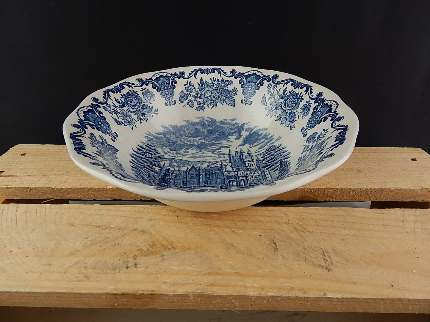 PORCELLANA VINTAGE CENTROTAVOLA WEDGWOOD ROYAL HOMES OF BRITAIN BALMORAL CASTLE