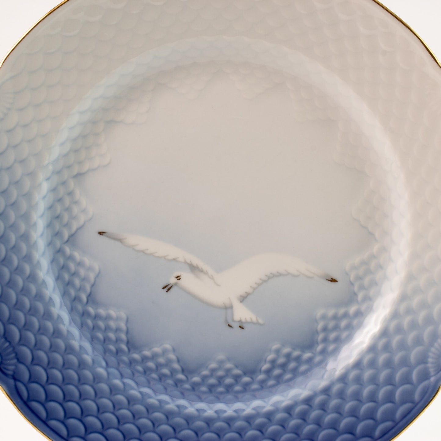 PIATTO PIANO 25 CM PORCELLANA E ORO ZECCHINO SERVIZIO GABBIANI BING&GRONDAHL 325