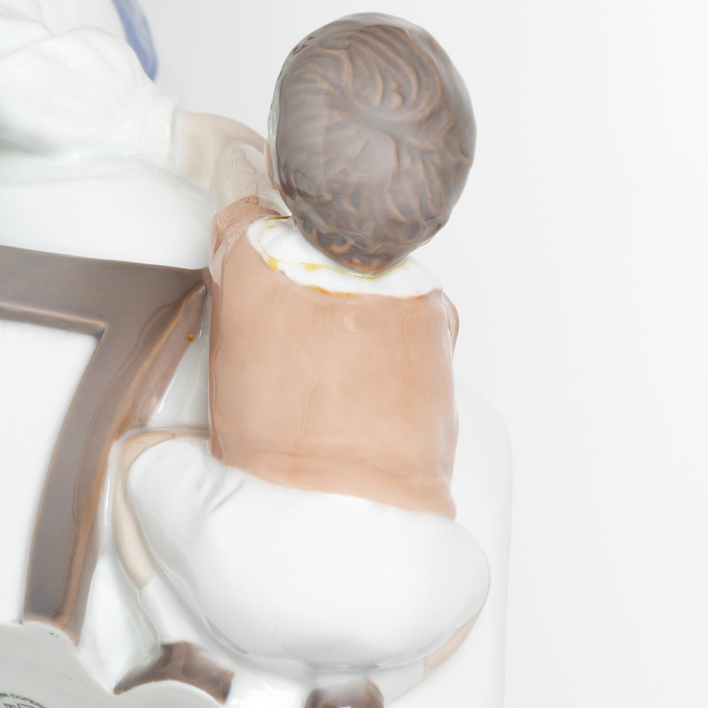 STATUINA PORCELLANA ROYAL COPENHAGEN BING&GRONDAHL "Dickie's Mamma" 1642 CM 24