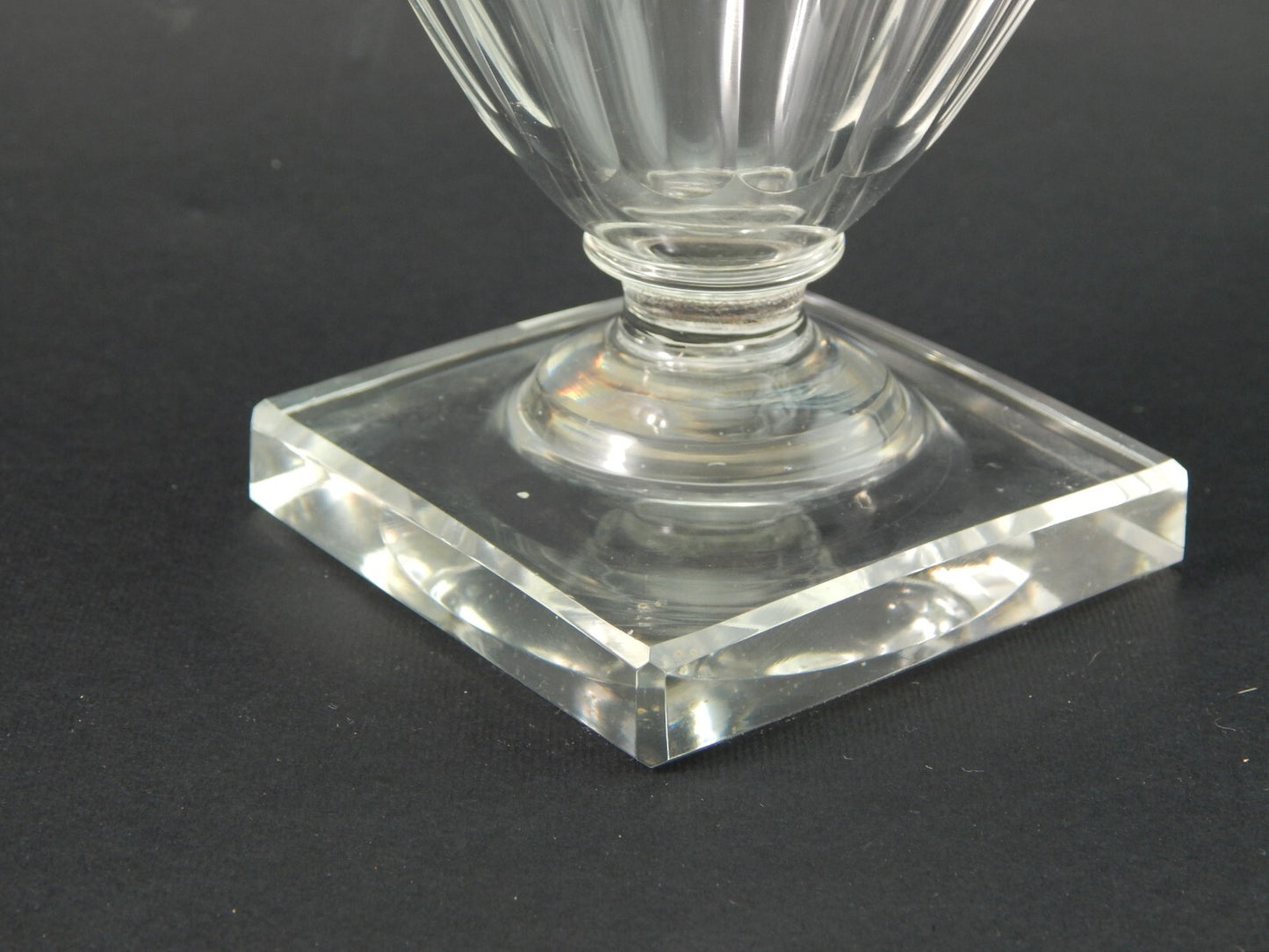 ANTICO EDOARDIANO BICCHIERE GRANDE CALICE CRISTALLO MOLATO BASE QUADRATA