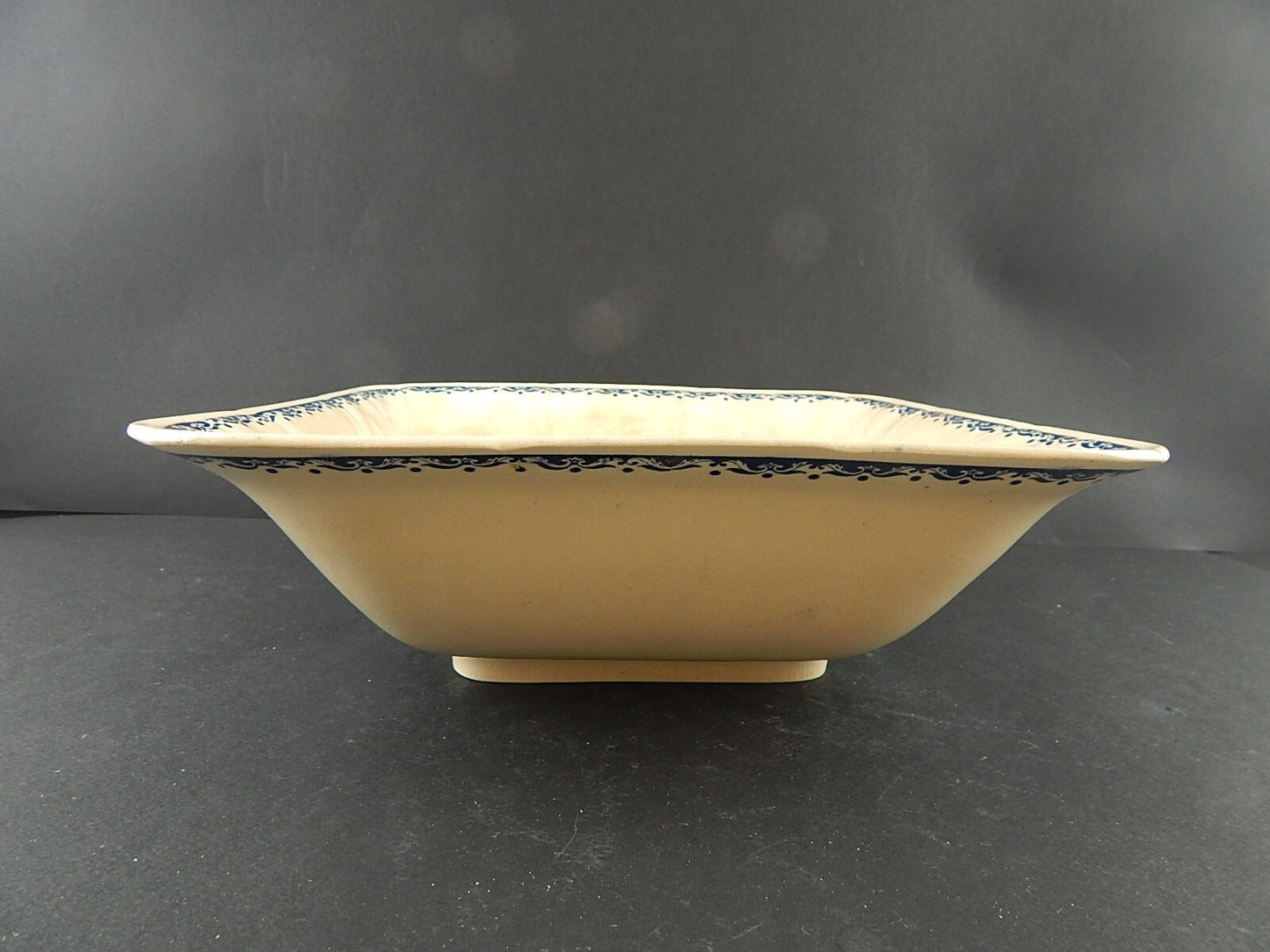 ANTICO 1875 CENTROTAVOLA CERAMICA PORCELLANA OPACA GIEN DECORO BLU ALLA ROUEN