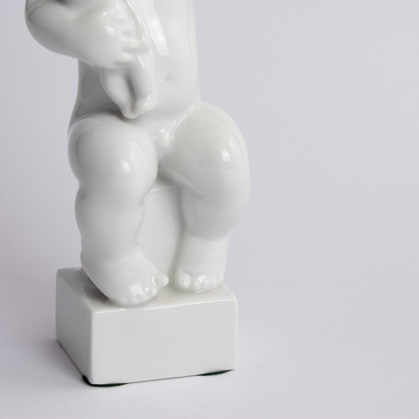 STATUINA PORCELLANA ROYAL COPENHAGEN BING&GRONDAHL "Adam con Orsacchiotto" BLANC