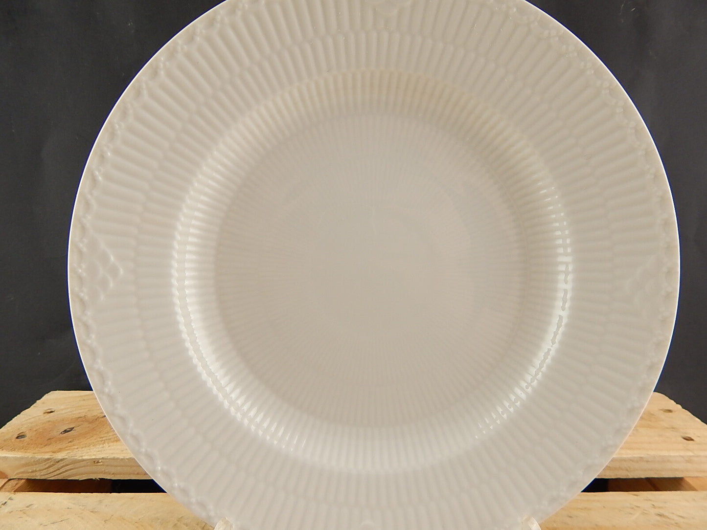 ROYAL COPENHAGEN WHITE FLUTED HALF LACE PLATE PIATTO PORCELLANA BIANCA CM 25