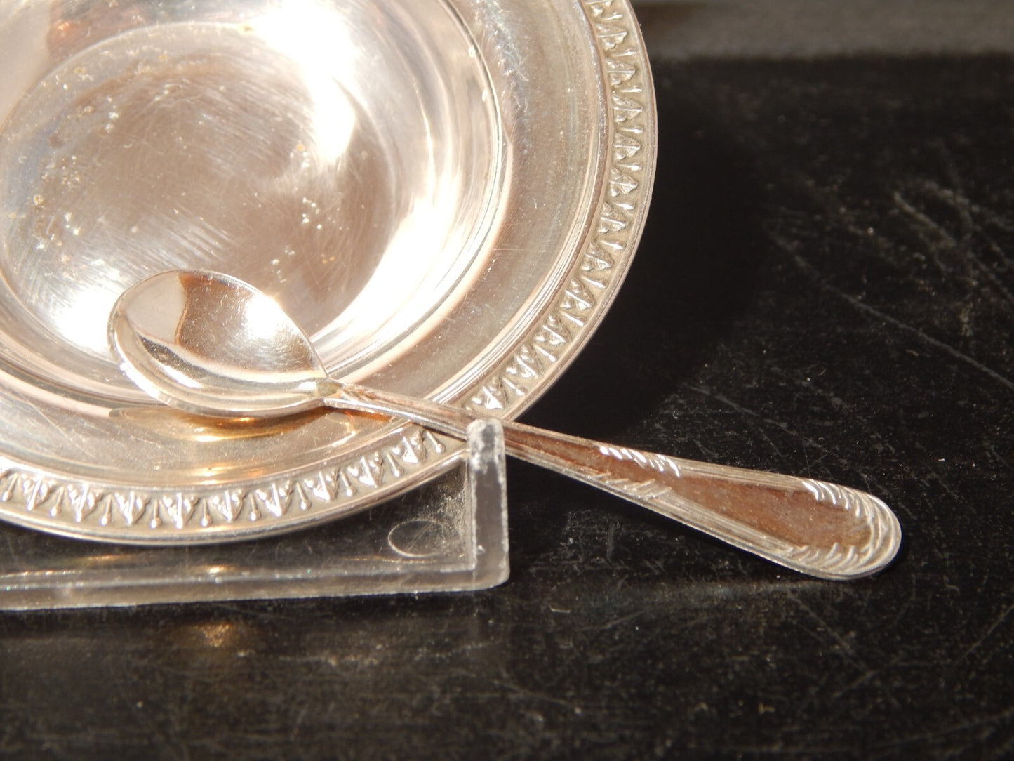 ANTICA STILE IMPERO SALIERA PORTA SALE IN ARGENTO 800 CON CUCCHIAINO