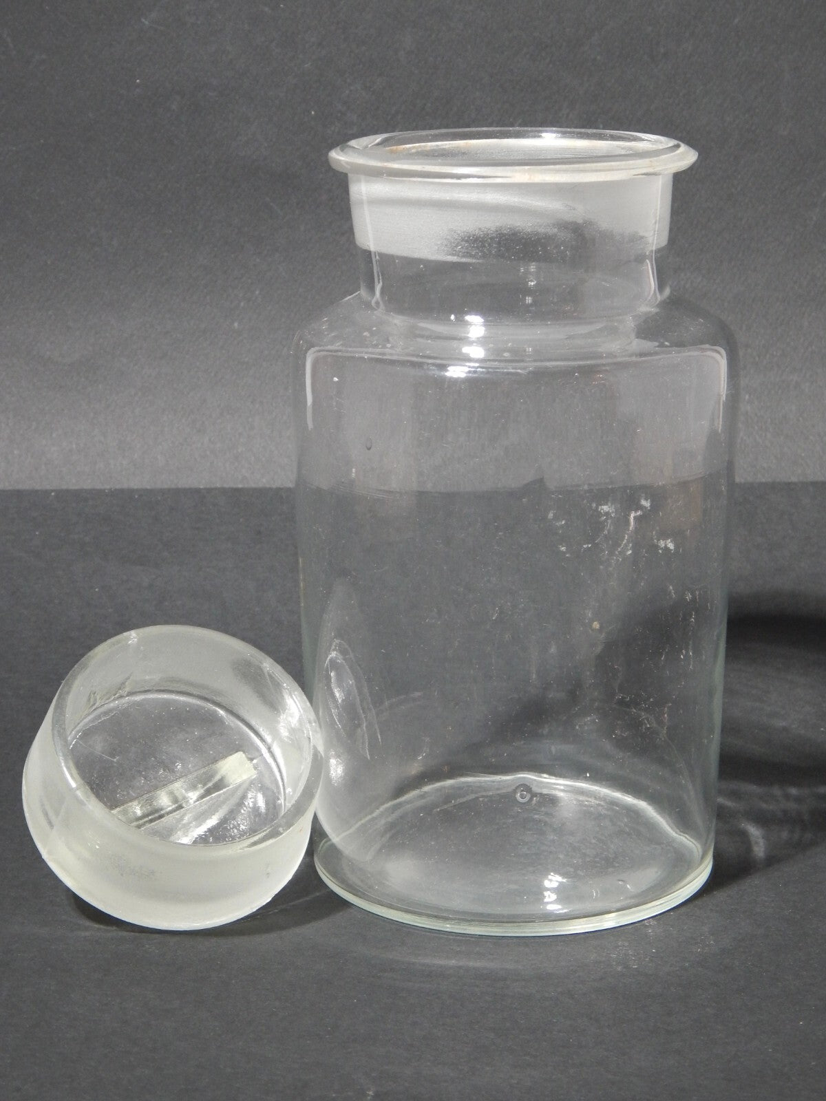 ANTICO VASO ALBARELLO VETRO SOFFIATO ALTARE (SV) FARMACIA DROGHERIA 1577