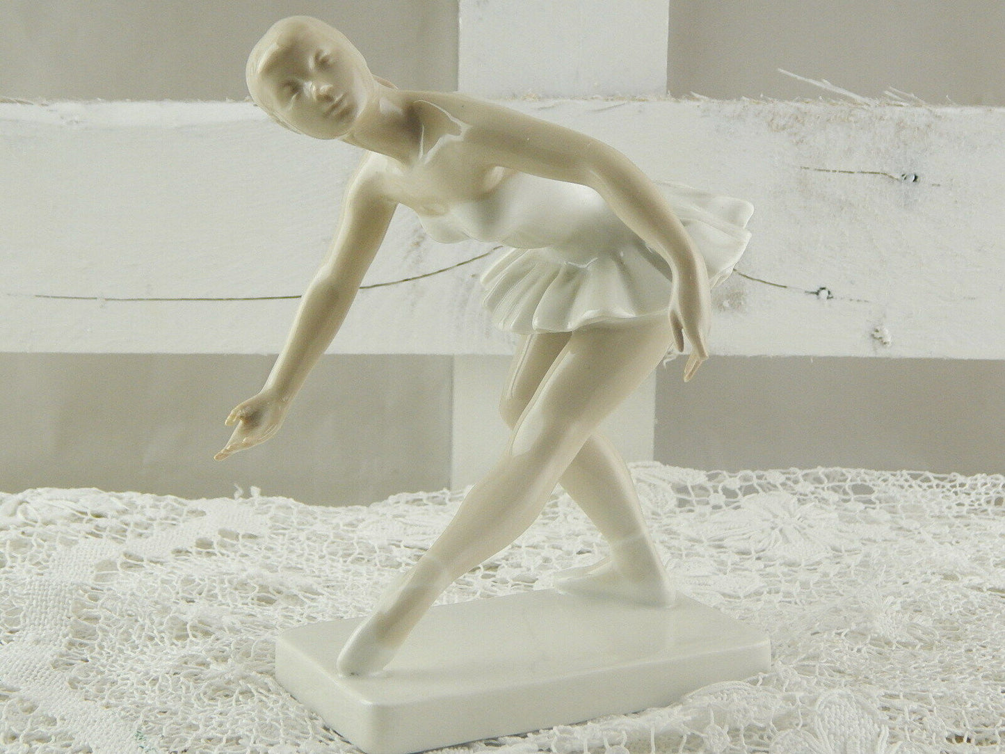 ANTICA RARA SCULTURA PORCELLANA ROYAL DUX BOHEMIA STATUINA BALLERINA DIFETTO