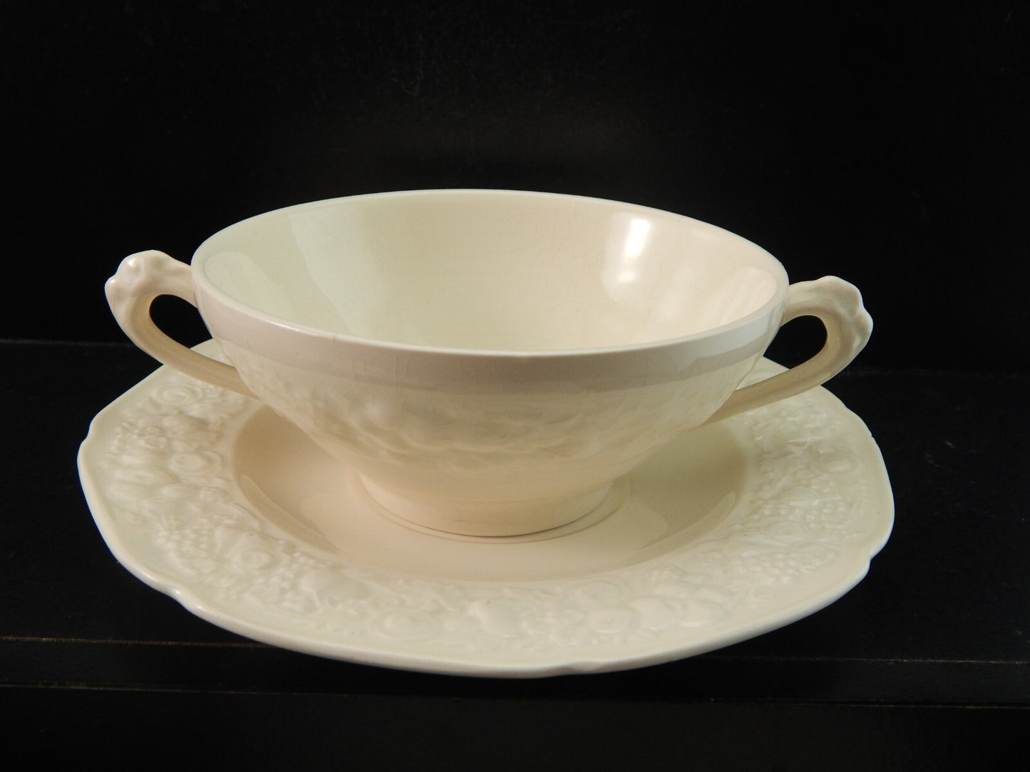 VINTAGE TAZZA DA BRODO CONSOMME' CERAMICA BIANCA CROWN DUCAL RICHARDSON DIFETTO