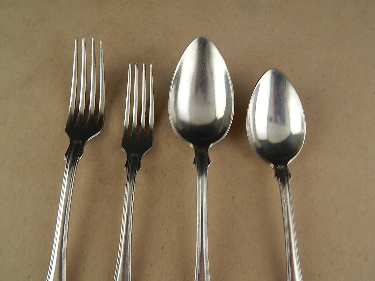 ANTICHE PREZIOSE 4 POSATE ALPACCA ARGENTATE CESELLATE LIBERTY GAG SILVER