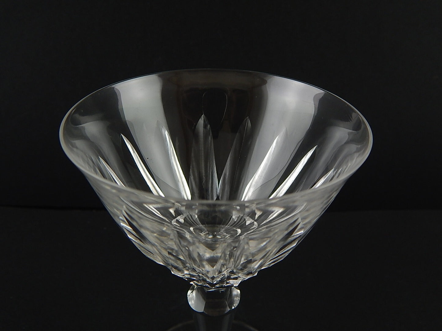 ANTICO BICCHIERE CALICE VINO ROSSO CRISTALLO MOLATO CRISTALLERIA SAINT LOUIS