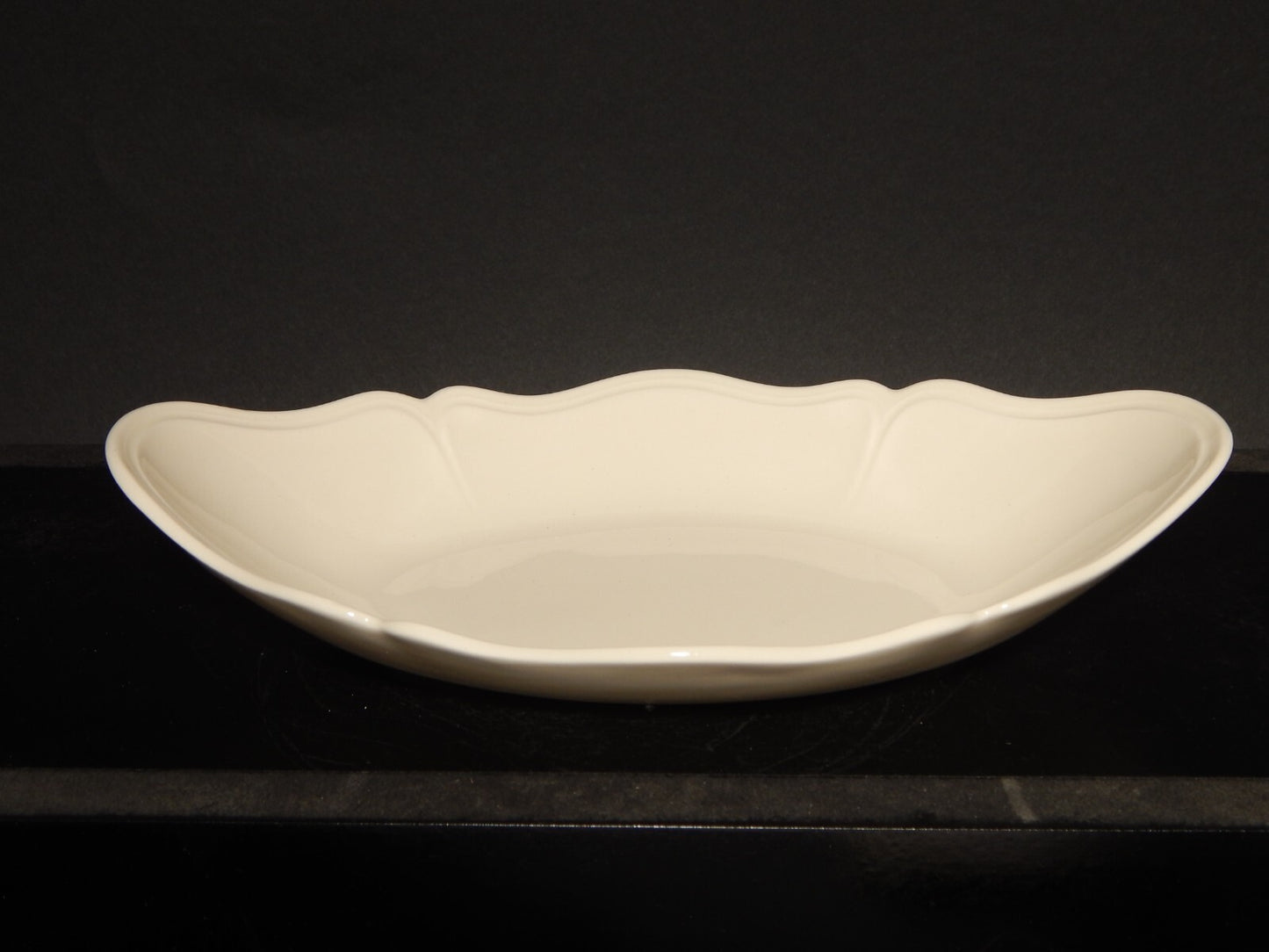 VINTAGE CERAMICA WEDGWOOD ETRURIA BARLASTON QUEENS SHAPE VASSOIO RAVIERA