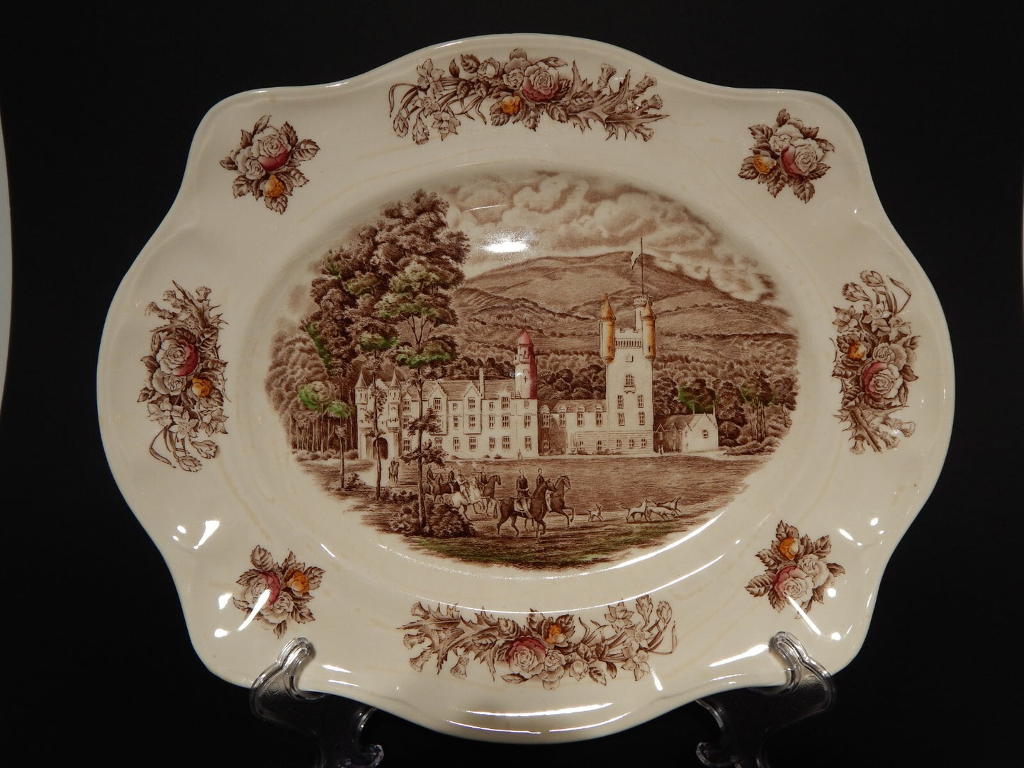 ANTICO VASSOIO PORCELLANA JOHNSON BROS ROYAL HOMES OF BRITAIN BALMORAL CASTLE