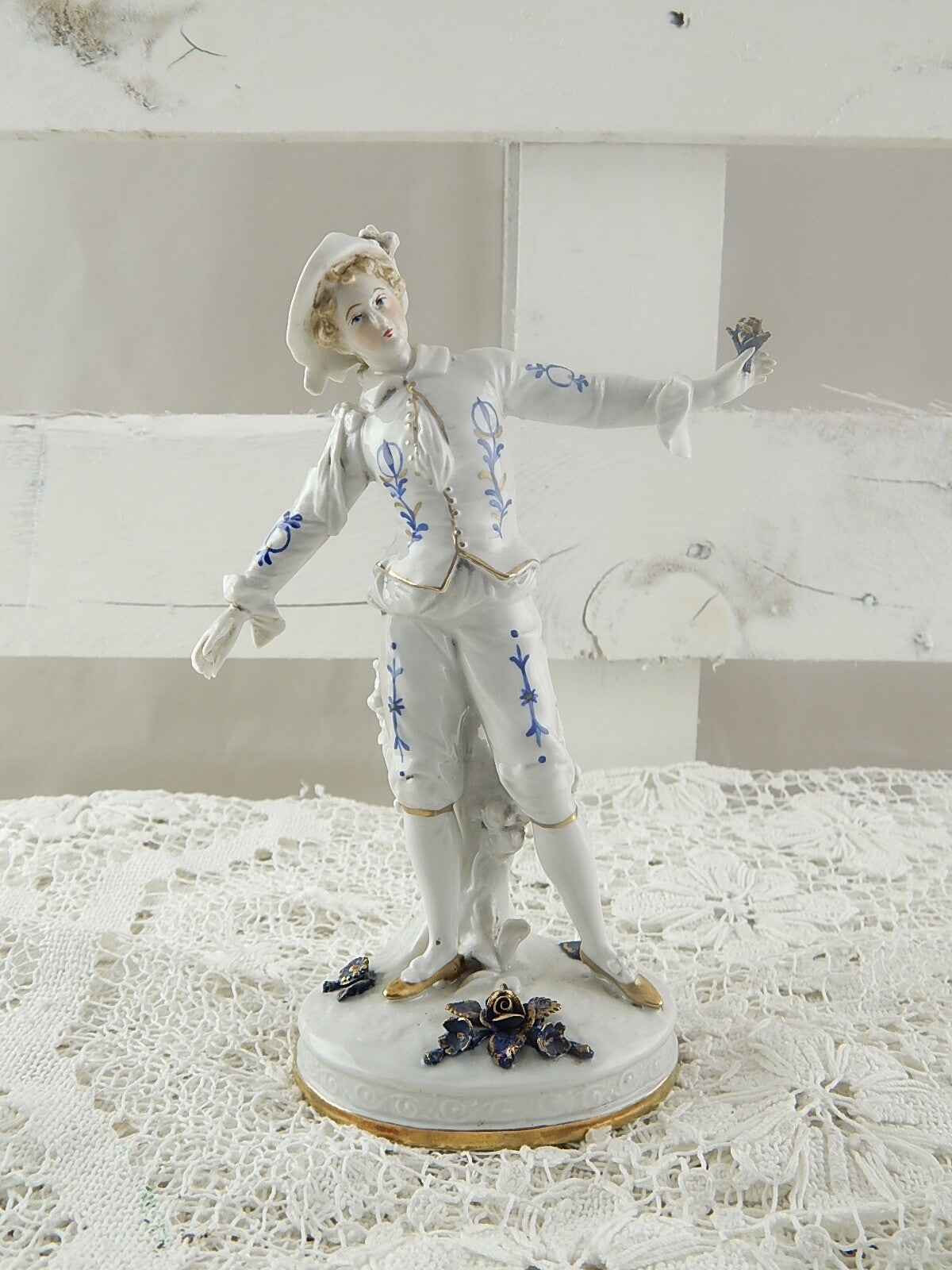 ANTICA PREZIOSA PORCELLANA COPPIA STATUINE DRESDA SITZENDORF DIPINTE A MANO