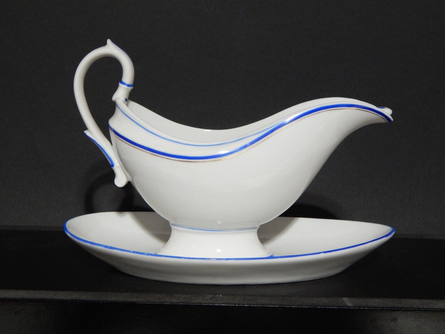 ANTICA SALSIERA CON CUCCHIAIO IMPERO PORCELLANA GINORI DOCCIA XIX SECOLO