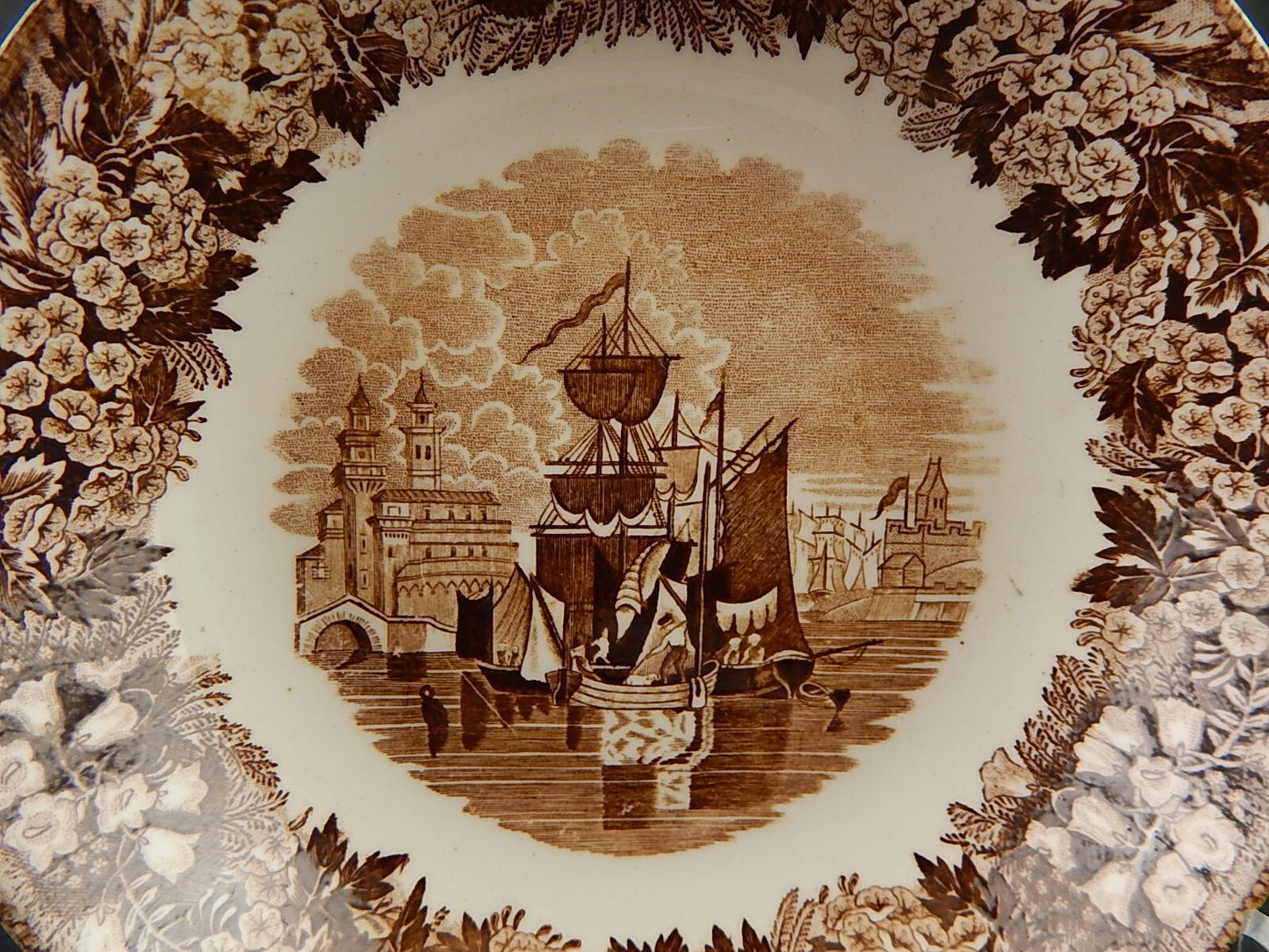 ANTICA CIOTOLA SEMI PORCELLANA RICHARD MILANO DECORO FERRARA META' 800 #9996