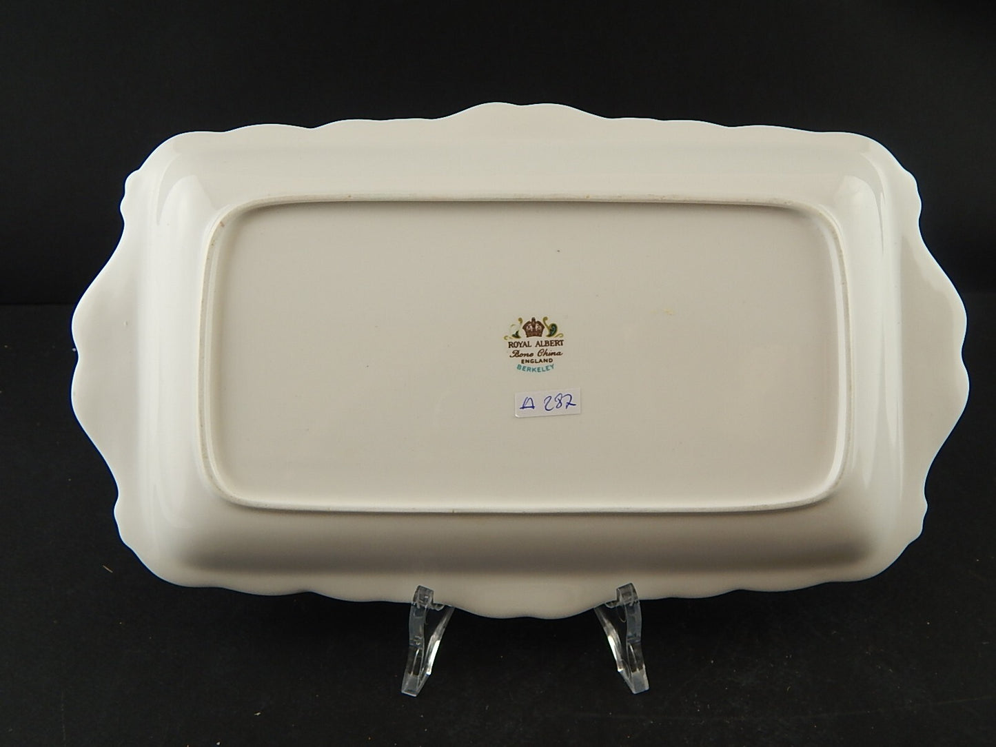 PREZIOSA PORCELLANA ROYAL ALBERT VINTAGE VASSOIO SANDWICH DISEGNO BERKELEY