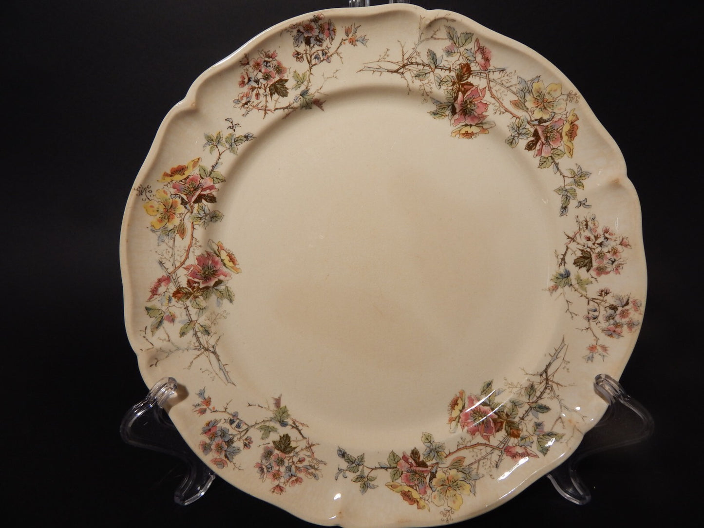 ANTICO RARO PIATTO CERAMICA VILLEROY&BOCH METTLACH DI FINE 1800 CM 23