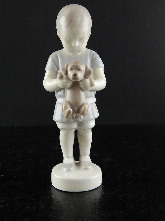 ROYAL COPENHAGEN BING&GRONDAHL STATUINA PORCELLANA RAGAZZO CON BASSOTTO DIFETTO