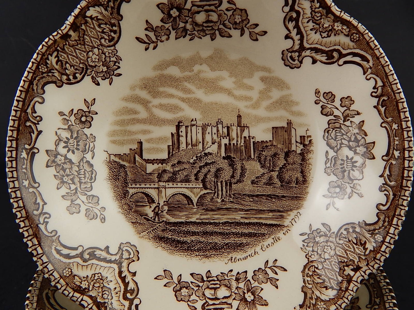 VINTAGE JOHNSON BROS OLD BRITAIN CASTLE SERVIZIO 6 CIOTOLE SEMI-PORCELLANA