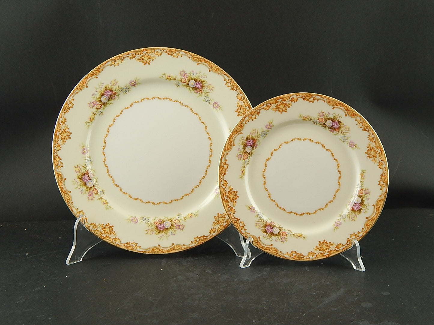 VINTAGE PREZIOSO SERVIZIO TAVOLA PORCELLANA 12 PIATTI SVOTO CHINA JAPAN