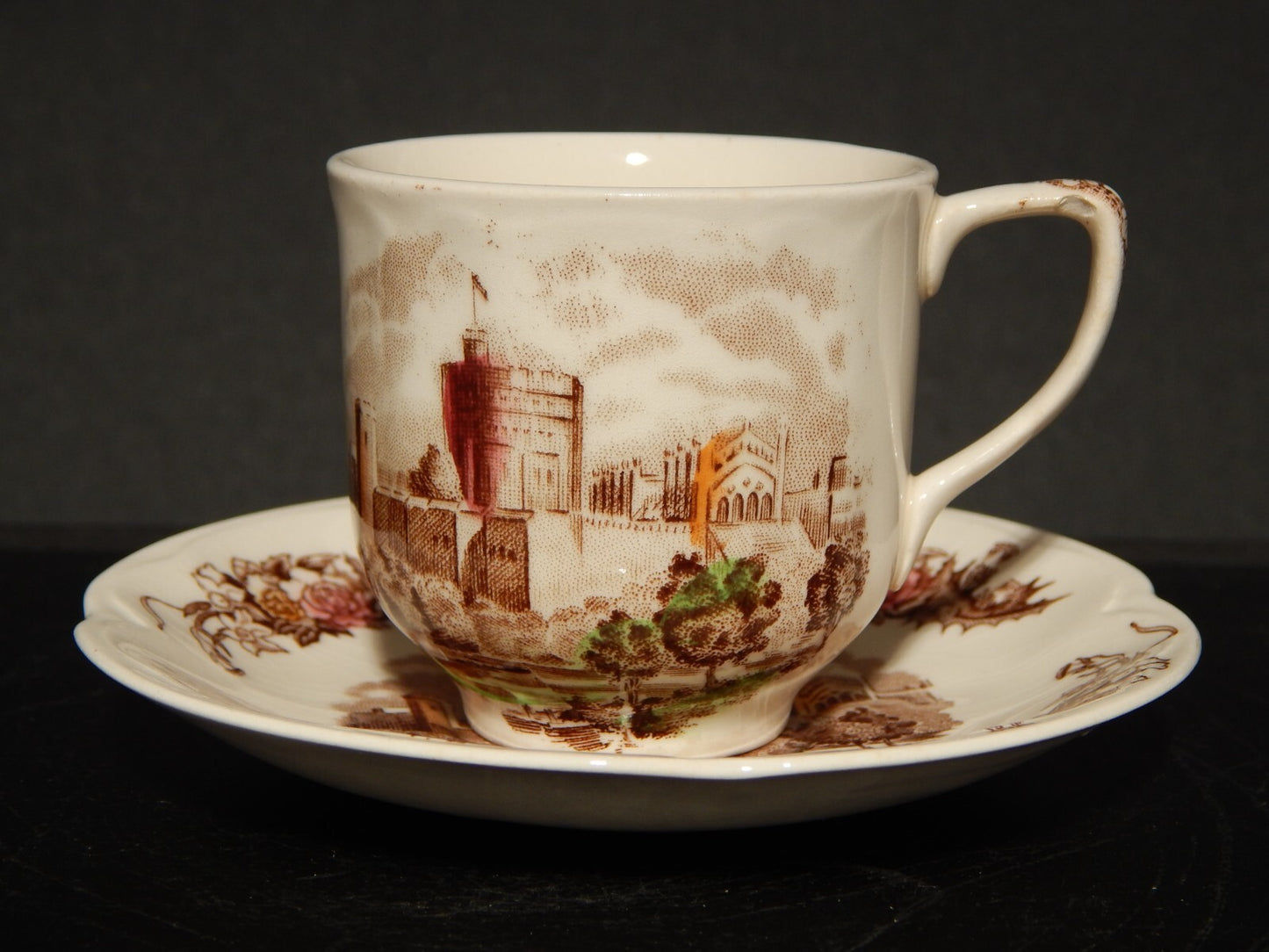 RETRO' TAZZINA CAFFE' PORCELLANA JOHNSON BROS ROYAL HOMES OF BRITAIN HADDON HALL