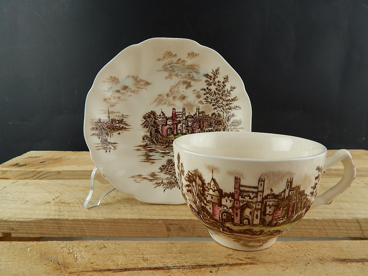 VINTAGE SEMI PORCELLANA JOHNSON BROS COLLEZIONE ANCIENT TOWERS TAZZA TE'