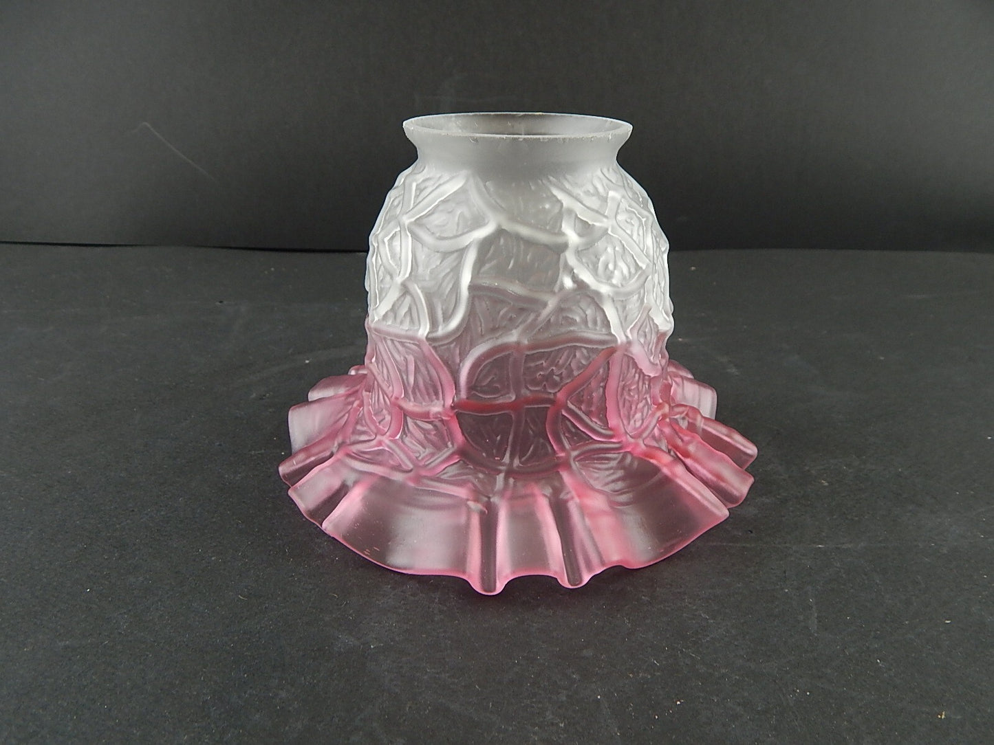 ANTICO EPOCA LIBERTY VETRO SATINATO TULIP PARALUME PER APPLIQUE O LAMPADA A427