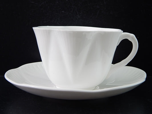 ANTICA PORCELLANA BIANCA TAZZA TE' FINE BONE CHINA SHELLEY MADE IN ENGLAND ##