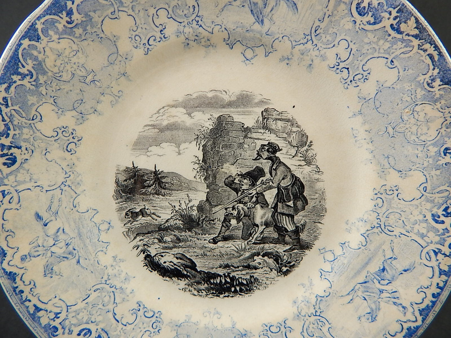 ANTICO PIATTO UMORISTICO CERAMICA FRANCESE SECONDA META' 800 IL CACCIATORE #9812