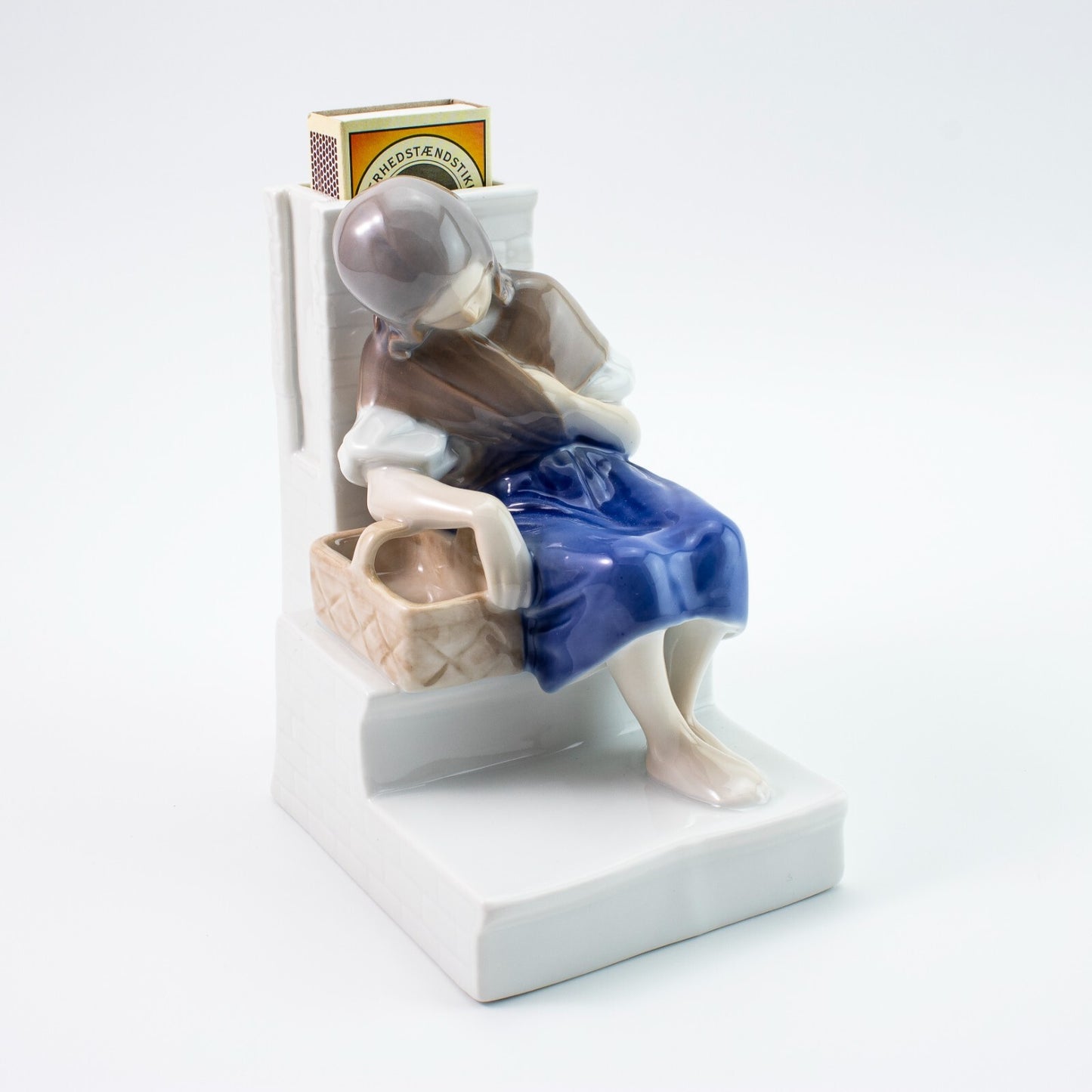 STATUINA PORCELLANA ROYAL COPENHAGEN BING&GRONDAHL "La Piccola Fiammiferaia"