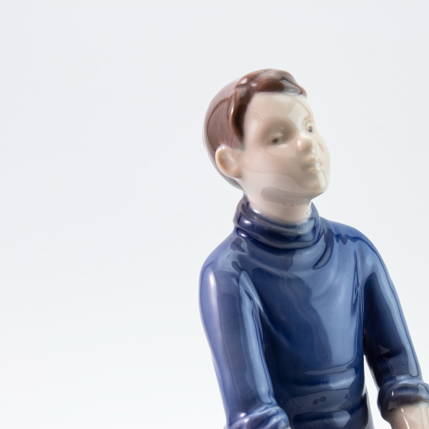 STATUINA PORCELLANA ROYAL COPENHAGEN BING&GRONDAHL "Giovane Pescatore" CM 19x8x8