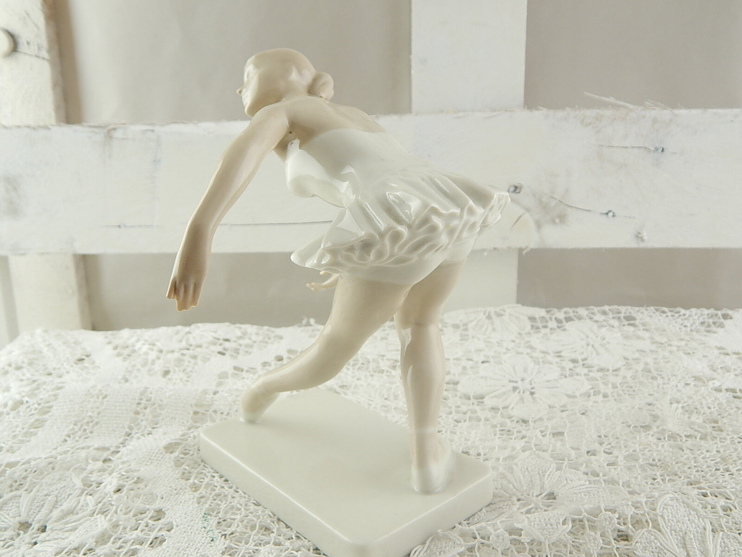 ANTICA RARA SCULTURA PORCELLANA ROYAL DUX BOHEMIA STATUINA BALLERINA DIFETTO