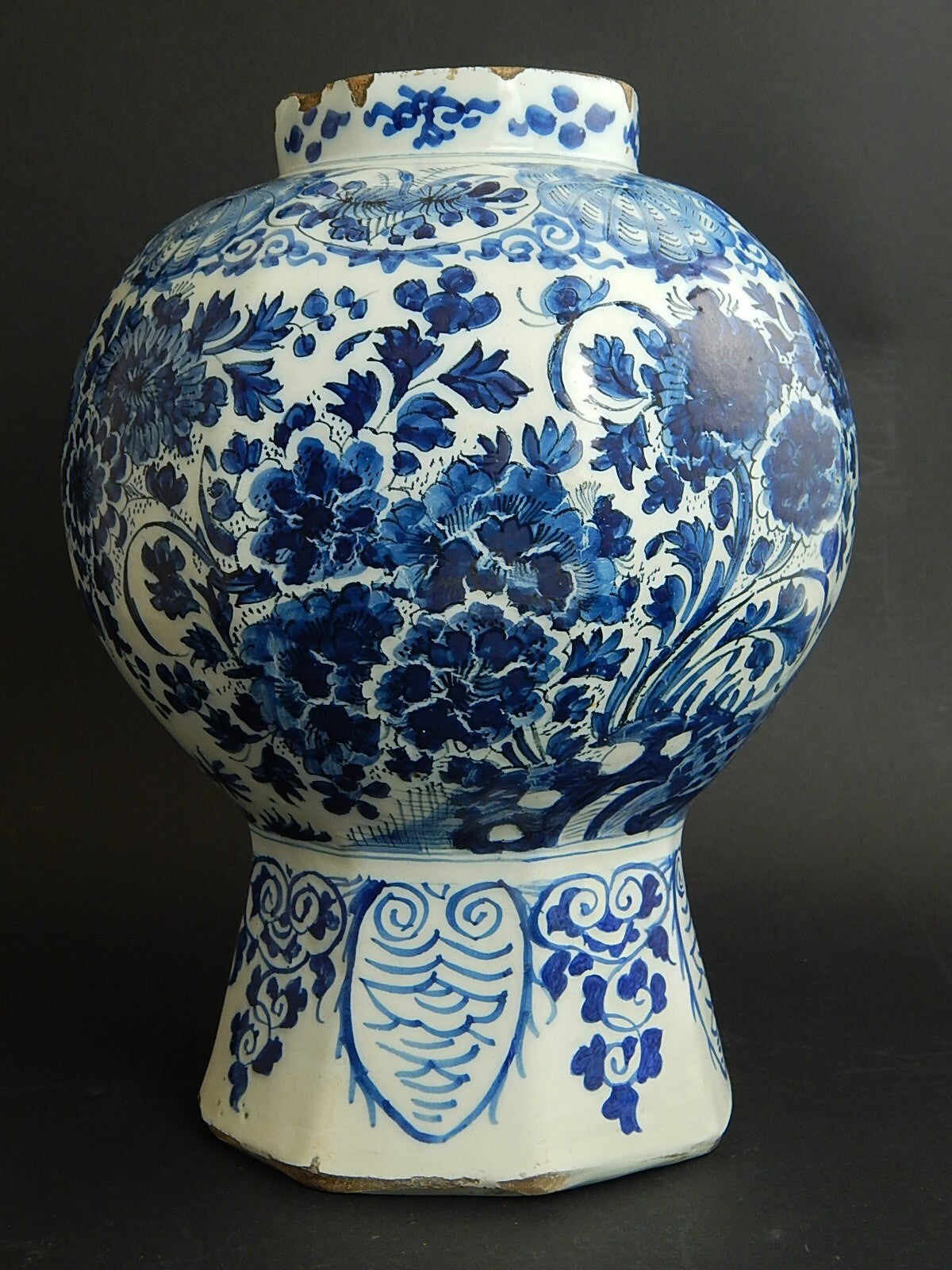 ANTICO PREZIOSO GRANDE VASO OTTAGONALE CERAMICA DELFT FINE XVII SECOLO I PAVONI