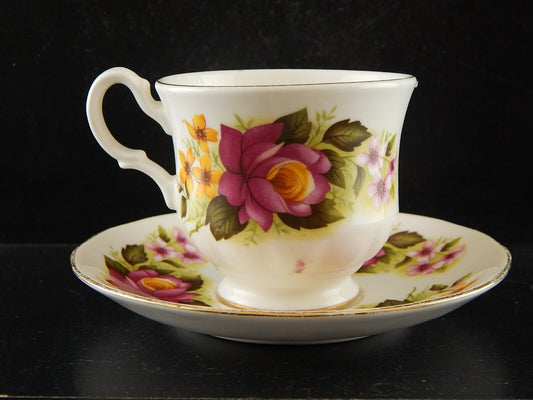 PREZIOSA PORCELLANA INGLESE ROYAL KENT TAZZA VINTAGE BONE CHINA ROSES