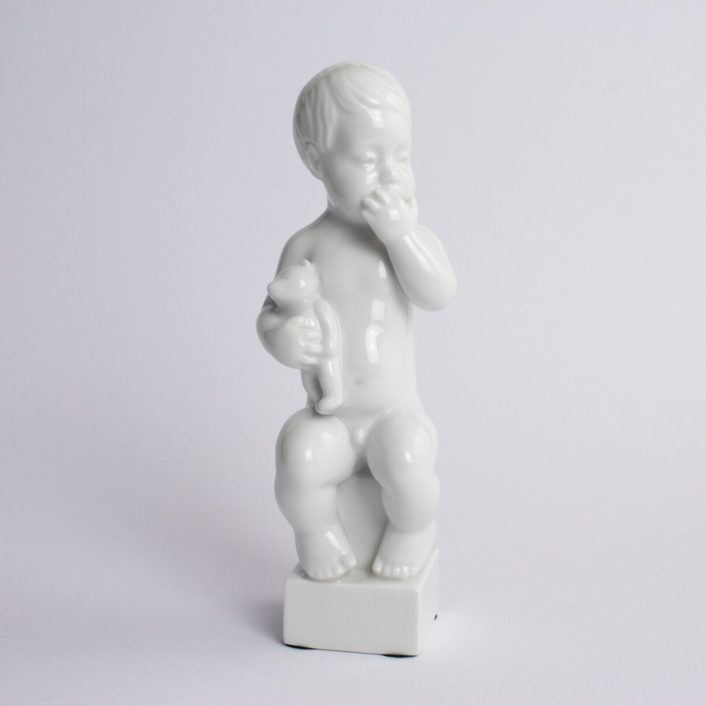 STATUINA PORCELLANA ROYAL COPENHAGEN BING&GRONDAHL "Adam con Orsacchiotto" BLANC