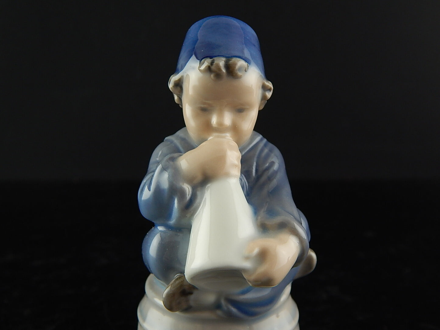 STATUINA PORCELLANA ROYAL COPENHAGEN RAGAZZO CON CORNO ORIGINALE BOY WITH HORN