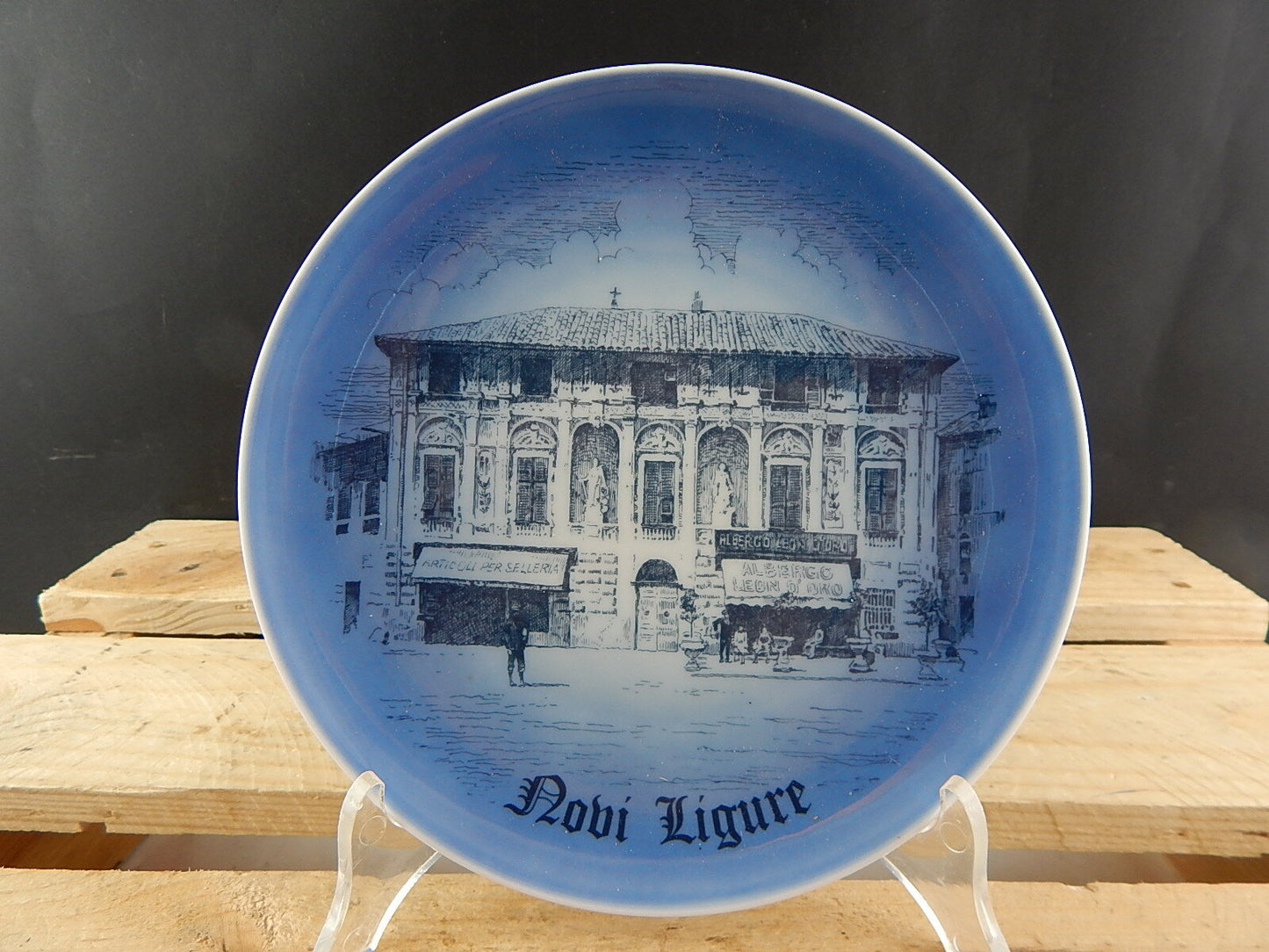 ROYAL COPENHAGEN BING&GRONDAHL PIATTO PORCELLANA NOVI LIGURE LEON D'ORO FINE 800